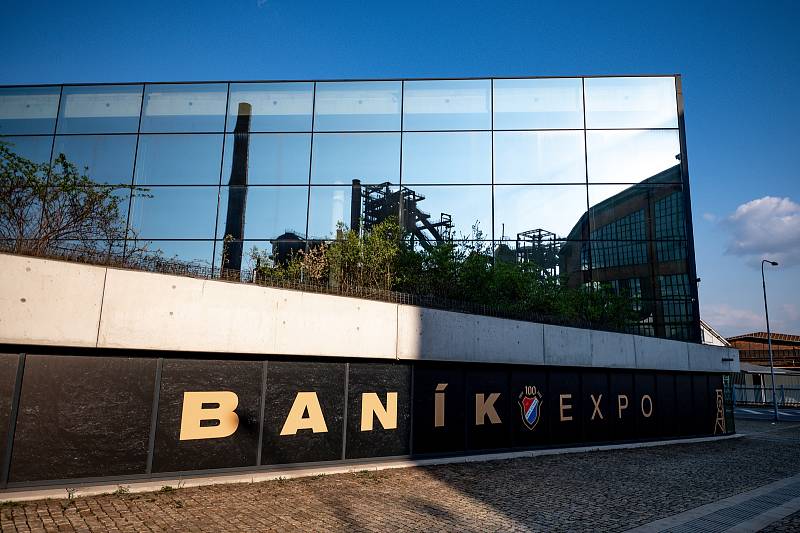 Slavnostní otevření výstavy Baník Expo k výročí 100 let založení klubu ve Velkém Světě Techniky v Dolní oblasti Vítkovic. 28. dubna 2022 v Ostravě.