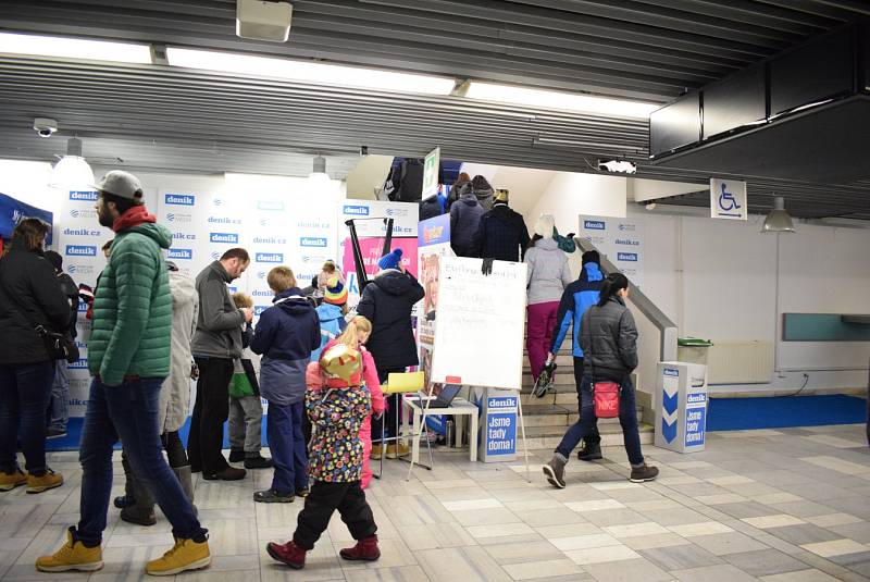 Stánek Deníku na Olympijském festivalu v Ostravě.