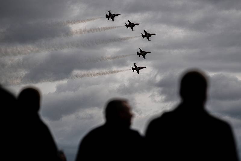 Dny NATO v Ostravě, 17. září 2022, Mošnov. Akrobatická skupina Patrouille Suisse.