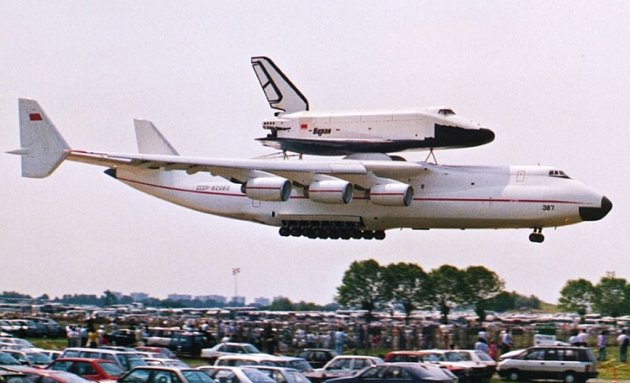 AN-225 Mrija. 