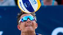 Finále muži: ČR - Norsko. FIVB Světové série v plážovém volejbalu J&T Banka Ostrava Beach Open, 2. června 2019 v Ostravě. Na snímku David Schweiner (CZE).