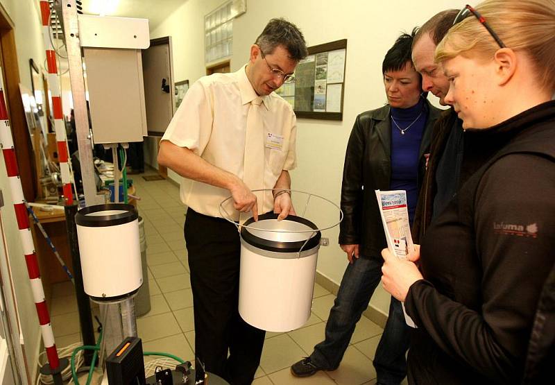 Lidé si mohli prohlédnout zařízení meteorologů