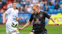 Utkání 4. kola nadstavby první fotbalové ligy, skupina o titul: FC Baník Ostrava - SK Slavia Praha, 19. května 2019 v Ostravě. Na snímku (vpravo) Mick Van Buren.