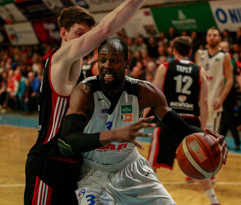 NBL: basketbalový zápas mezi NH Ostrava a Svitavami