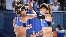 Turnaj Světového okruhu v plážovém volejbalu kategorie 4*, 6. června 2021 v Ostravě. Finálový zápas - Jolana Heidrichová, Anouk Verdeová-Depraová ze Švýcarska vs. Sarah Sponcilová (vlevo), Kelly Claesová (vpravo) z USA.