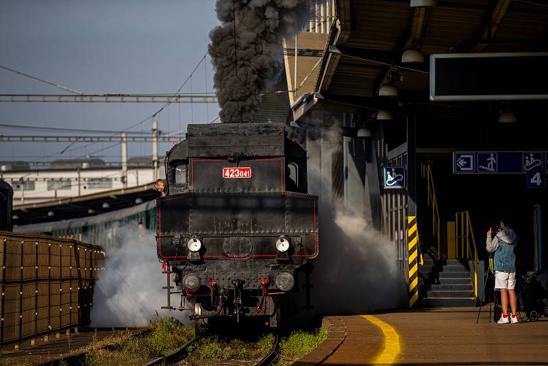 U příležitosti výročí 150 let trati Ostrava – Frýdlant nad Ostravicí se v neděli 26. září 2021 mohli cestující svézt parním vlakem. V čele vlaku jela  parní lokomotiva Velký bejček z roku 1924.