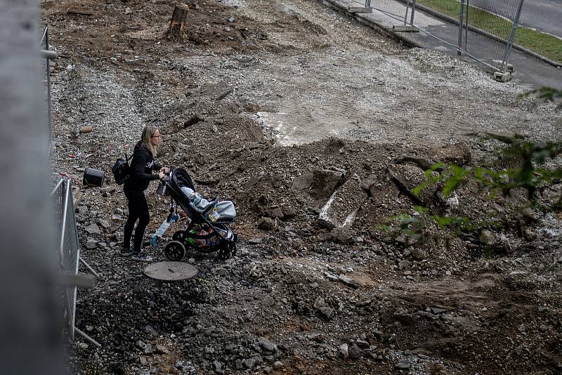 Rekonstrukce před OD Kotva v Zábřehu, 30. května 2022 v Ostravě.