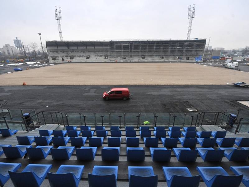 Rekonstrukce atletického stadionu ve Vítkovicích. 