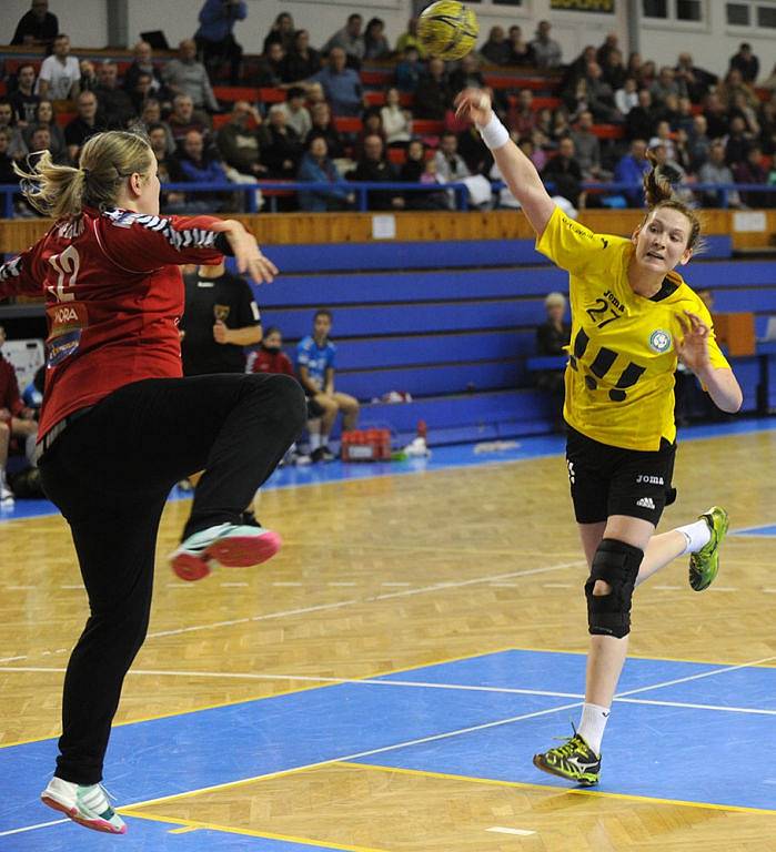 DHC Sokol Poruba – DHK Zora Olomouc 27:25