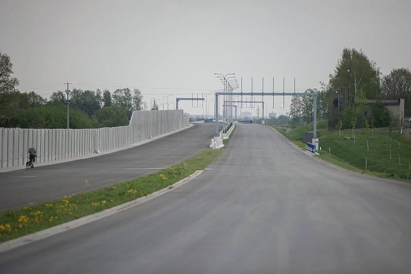 Vláda ČR na návštěvě Moravskoslezského kraje. Jednou ze zastávek byla i Prodloužená Rudná v Ostravě-Porubě.