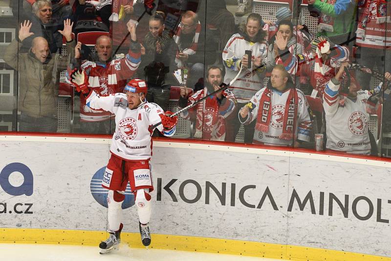 Derby 26. kola extraligy Třinec - Vítkovice rozhodlo až prodloužení.