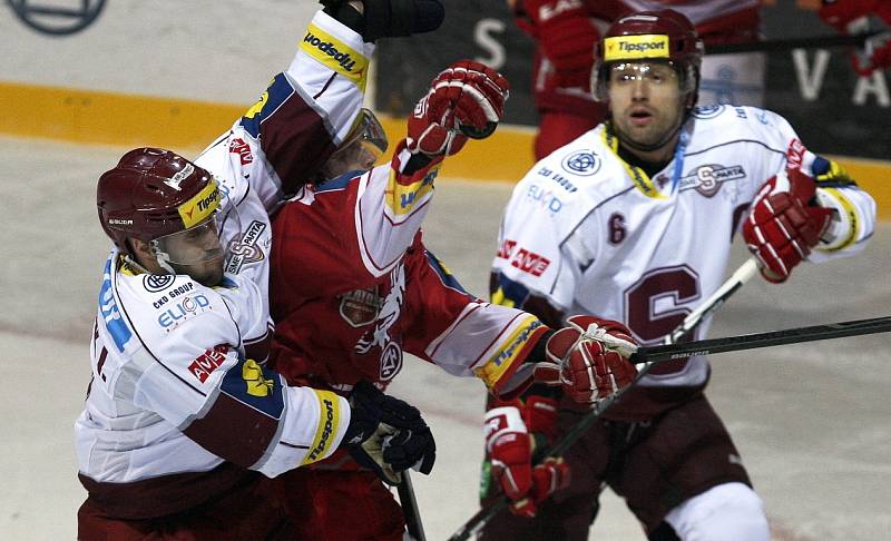 Čtvrtfinále play off hokejové extraligy Třinec - Sparta