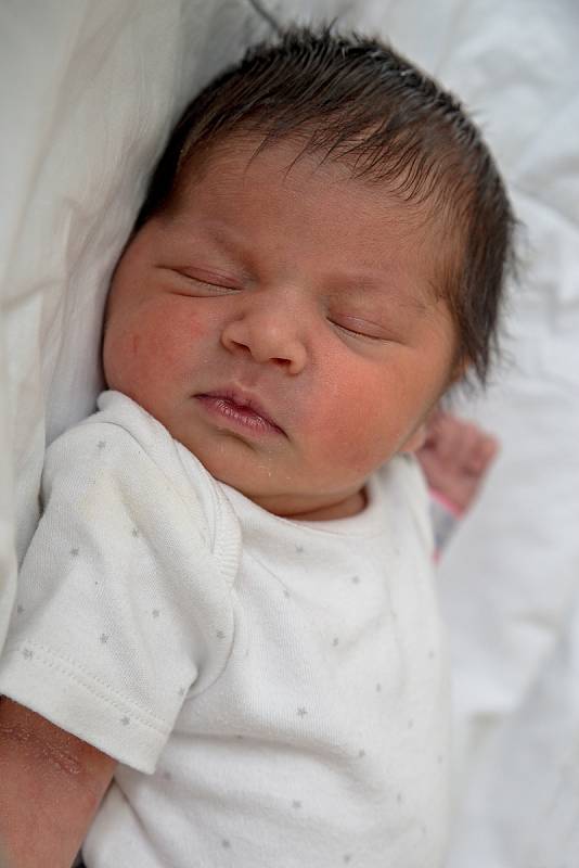 Jasmin Gáborová, narozena 10. června 2021 v Karviné, míra 49 cm, váha 2990 g. Foto: Marek Běhan