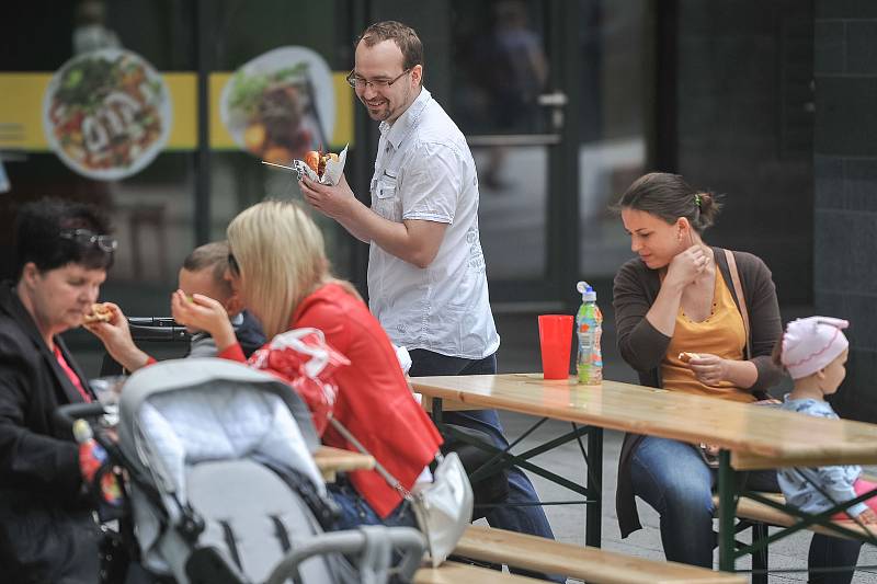 Festival. Lidé, kteří zavítají na Burger festival, měli z čeho vybírat.