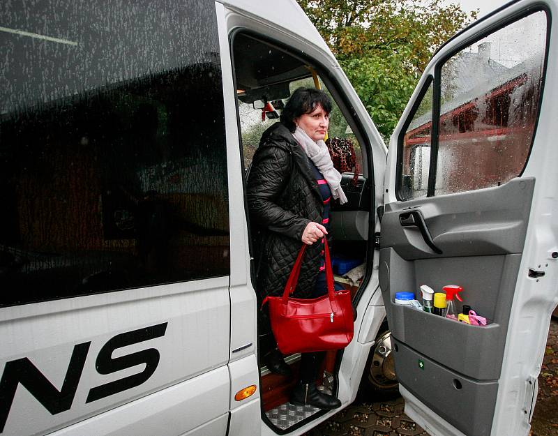 Debata v rámci projektu Deník-bus s volebními lídry za Moravskoslezský kraj. Na snímku Pavla Golasowská, KDU-ČSL