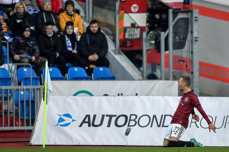 Osmifinále českého fotbalového poháru MOL Cupu: FC Baník Ostrava - AC Sparta Praha, 20. listopadu 2022, Ostrava. Lukáš Haraslín ze Sparty