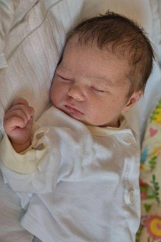 Michaela Bezdíčková, Rychvald, narozena 9. června 2022 v Karviné, míra 49 cm, váha 3120 g. Foto: Marek Běhan