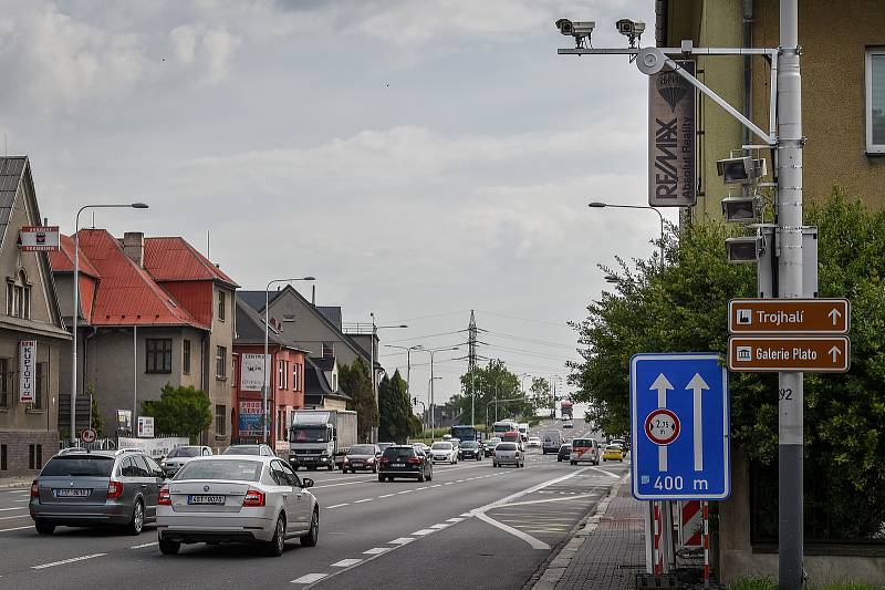 Nový radar který hlídá jízdu na červenou na Rudné ulici (mezi ulicemi Plzeňská a Závodní) v Ostravě, 28. května 2020.