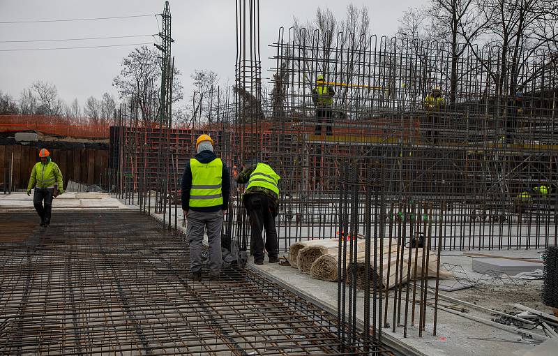 Výstavba nových budov Ostravské univerzity v Ostravě u výstaviště Černá louka.