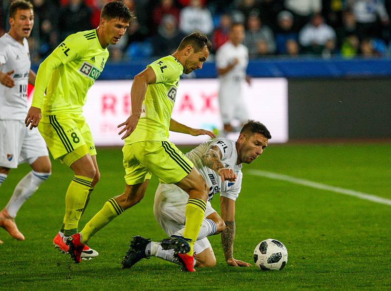 FC Baník Ostrava – MFK Karviná, zleva Vojtěch Smrž, Jan Moravec, Martin Fillo