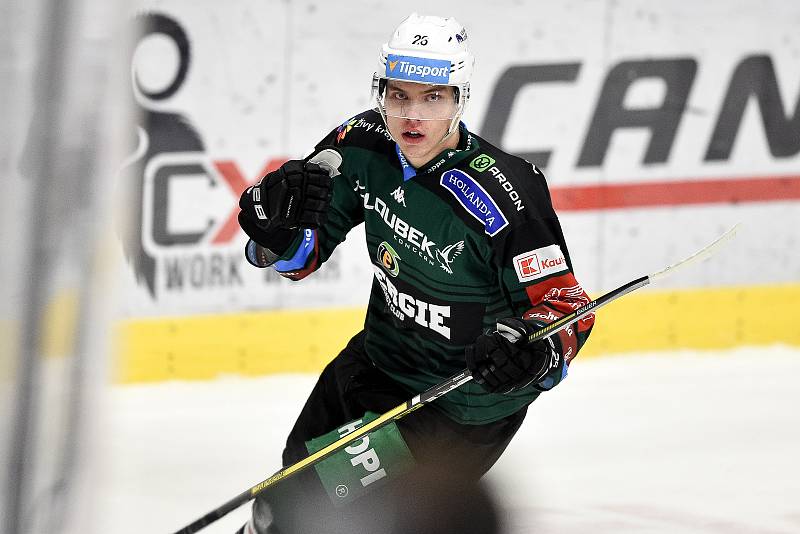 Utkání 51. kola hokejové extraligy: HC Vítkovice Ridera - HC Energie Karlovy Vary, 3. března 2020 v Ostravě. Adam Rulík z Karlových Varů.