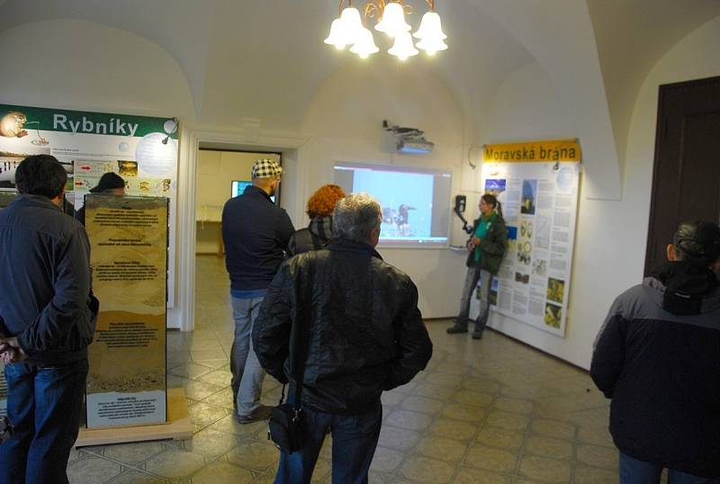 Dům přírody Poodří je nová originální expozice, která lidem zábavnou formou v bartošovické záchranné stanici představuje výjimečný region podél Odry. 