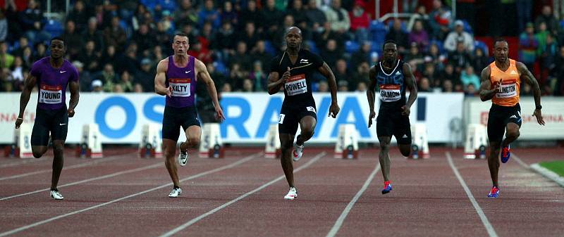 Zlatá tretra Ostrava 2015, na snímku uprostřed Asafa Powell