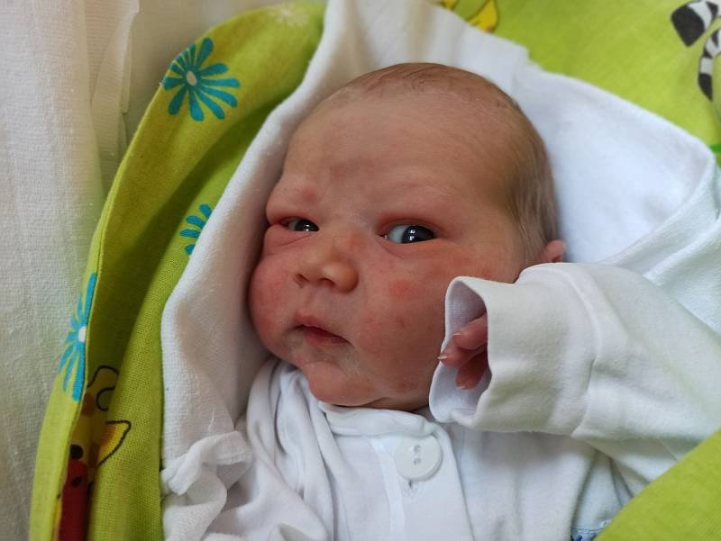 Daniel Szkandera, Vendryně, narozen 1. listopadu 2021 v Třinci, míra 48 cm, váha 3320 g. Foto: Gabriela Hýblová