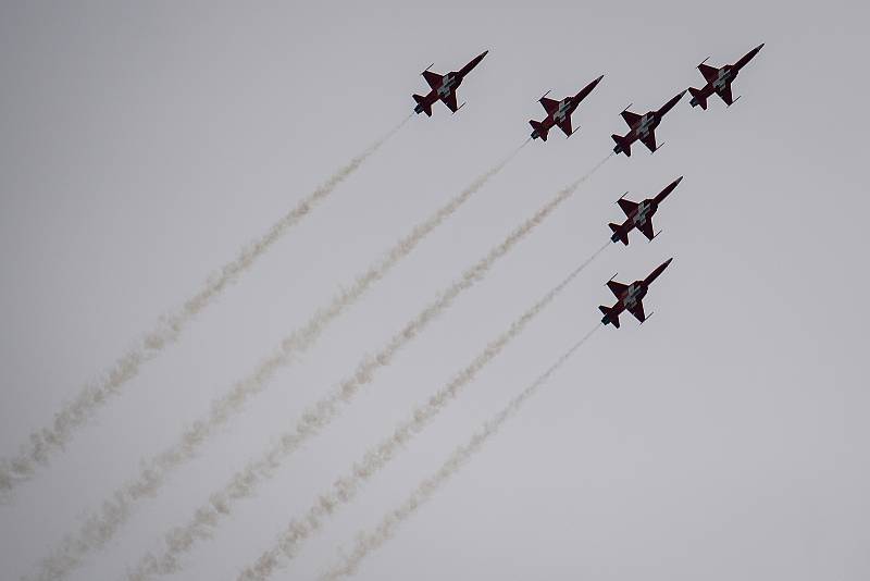 Dny NATO v Ostravě, 17. září 2022, Mošnov. Akrobatická skupina Patrouille Suisse.