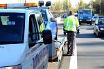 Velké dopravní komplikace způsobila nehoda, která se stala ve středu kolem poledne v ulici Rudné u nákupního centra Shopping Park v Ostravě-Zábřehu.