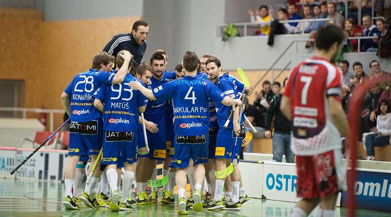 1. SC WOOW Vítkovice – itelligence Bulldogs Brno 4:2