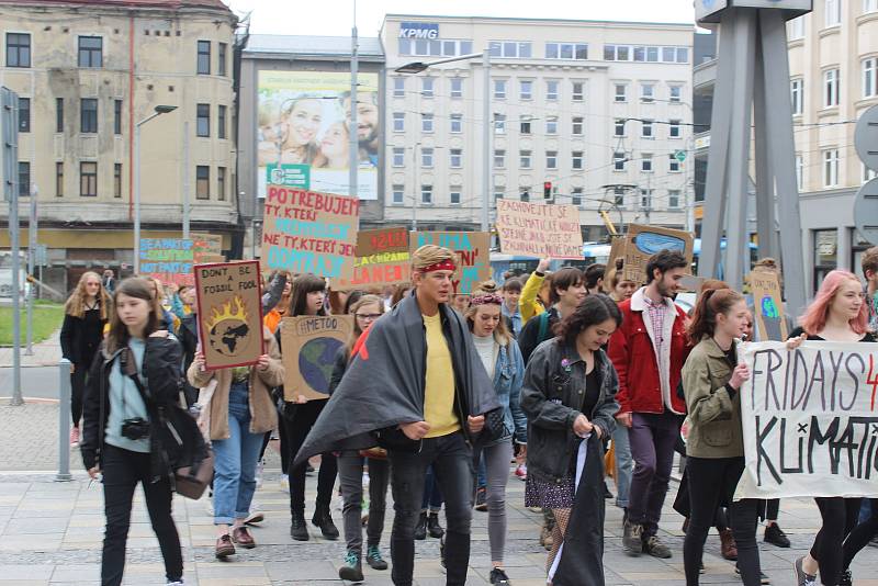 Protestní akce za lepší ochranu klimatu a snižování emisí v Ostravě, 3. května 2019.