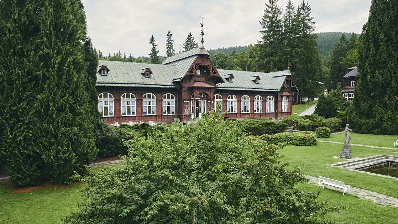 Natáčení 9. dílu krimiserálu Místo zločinu Ostrava v Karlově Studánce.