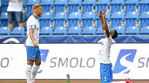 Utkání 2. kola první fotbalové ligy: Baník Ostrava - Fastav Zlín, 1. srpna 2021 v Ostravě. (zleva) Nemanja Kuzmanovic z Ostravy a Collins Yira Sor z Ostravy se radují z gólu.