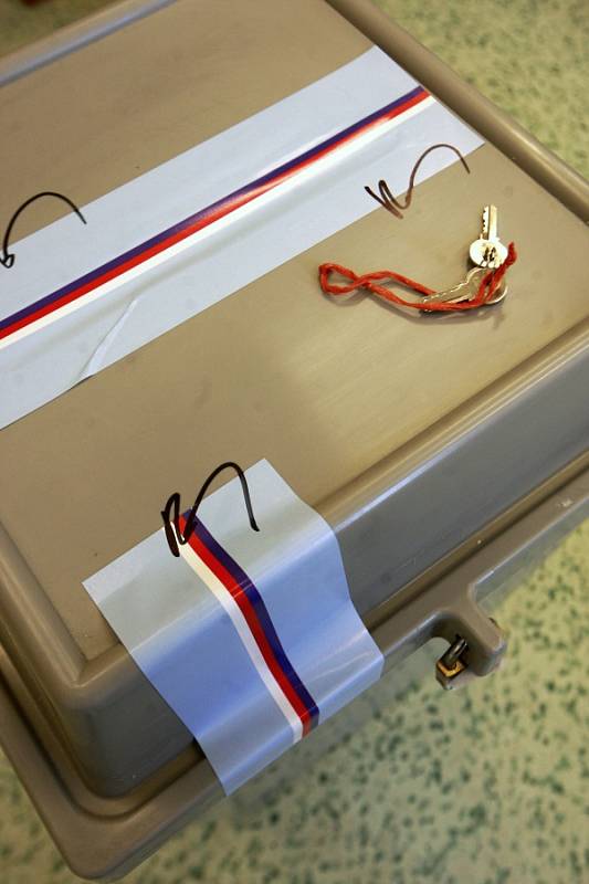Volby 2016 v Ostravě, první volební den - pátek 7. října. 