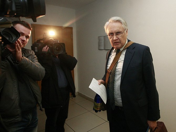 Jiří Lukeš kategoricky popřel, že by ostravskému primátorovi Tomáši Macurovi nabídl úplatek.