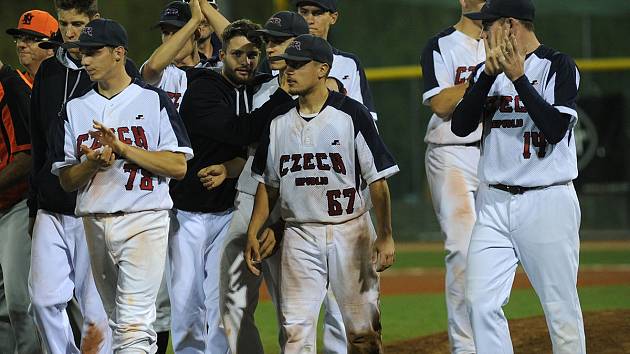 Čeští baseballisté do 18 let podlehli na evropském šampionátu v Ostravě ve středu Nizozemsku 5:11.