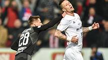 Finále fotbalového poháru MOL Cupu: FC Baník Ostrava - SK Slavia Praha, 22. května 2019 v Olomouci. Na snímku (zleva) Masopust Lukáš a Jiří Fleišman.