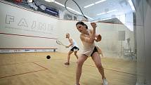 Mistrovství ČR ve squashi mělo v ostravském Sportovním centru Fajne premiéru vloni. Podívejte se, jak se na něm bojovalo o medaile.