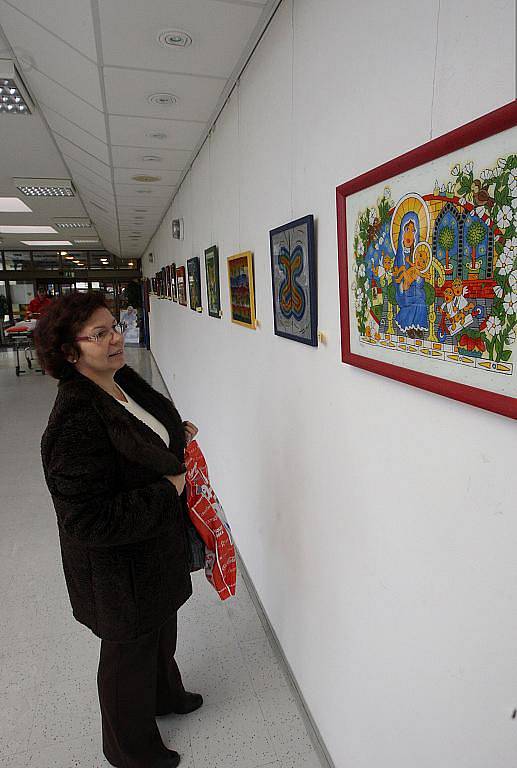V Ga­lerii Ametyst ve Fakultní nemocnici Ostrava byla otevřena výstava obrazů naší redakční kolegyně Šárky Mrvové