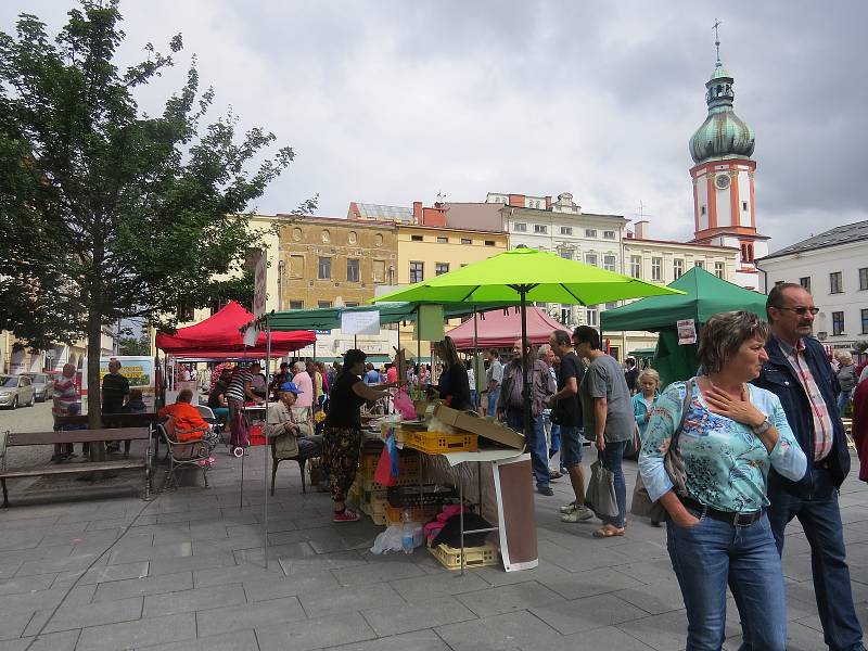 Farmářské trhy ve Frýdku-Místku.