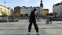 Smrtka procházející se ve čtvrtek po centru Ostravy propagovala projekt Za čistou Ostravou – rok po volbách. Ten monitoruje, jak regionální politici plní své předvolební sliby, že se plně zasadí o lepší ovzduší ve městě. 