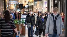 Zlatá neděle v nákupním centrum Avion Shopping Park Ostrava, 19. prosince 2021 v Ostravě.