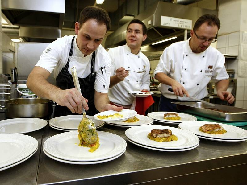 Pátý ročník Grand Restaurant Festivalu startuje. Degustační menu letos nabídne nejvíce restaurací v historii tohoto gurmánského svátku. 