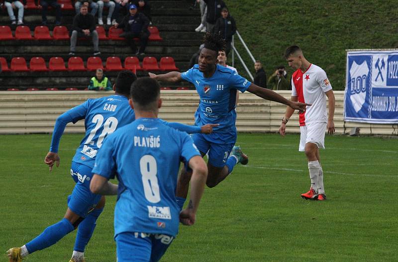 MOL Cup, 2. kolo, SK HS Kroměříž (červenobílé dresy) - FC Baník Ostrava, 21. září 2022.