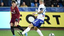 Utkání 20. kola první fotbalové ligy: Baník Ostrava - Sparta Praha, 14. prosince 2019 v Ostravě. Na snímku (zleva) Adam Hložek a Jiří Fleišman.