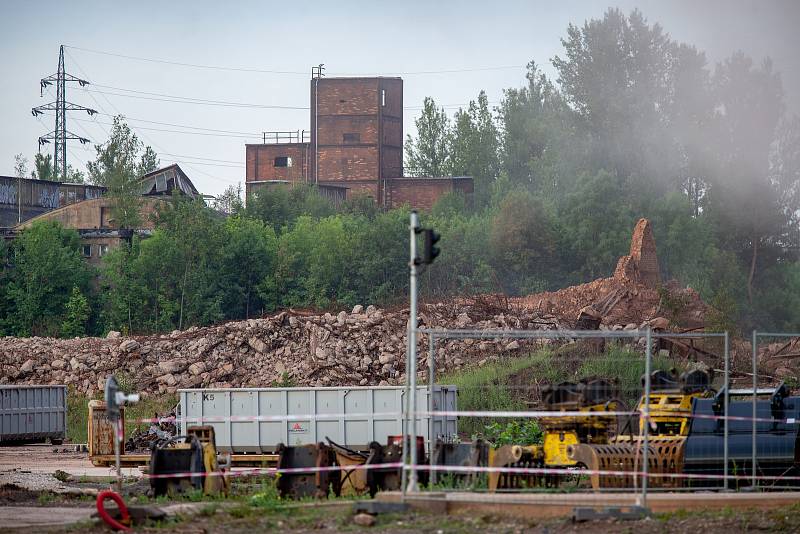 Odstřel ostravského komínu Strakáč, 3.srpna 2019 v Ostravě.