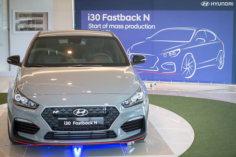 Oslavy 10. výročí zahájení sériové výroby automobilky Hyundai, 2. listopadu 2018 v Nošovicích. Na snímku Hyundai i30 Fastback N.