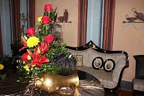 Výstava Růže pro paní hraběnku na zámku v Kuníně potrvá do 8. října.