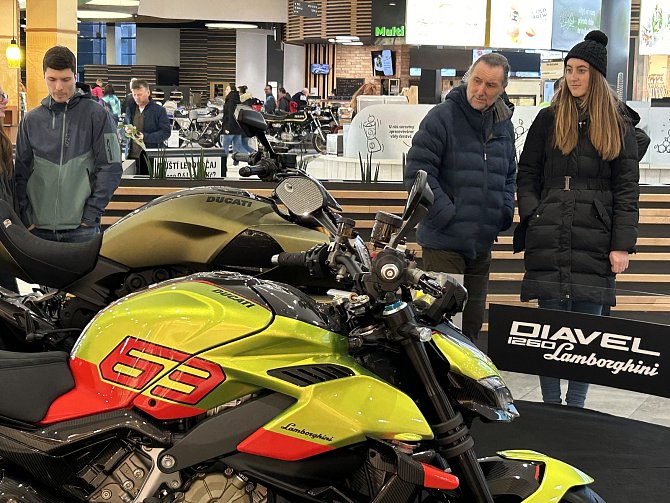 Do Ostravy zavítala výstava motorek Ducati. Březen 2024.